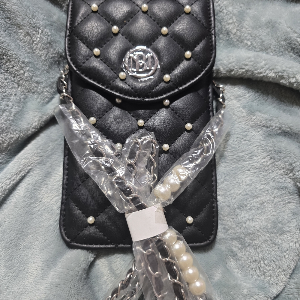 Badgley Mischka Black Vegan Leather Pearl Strap Crossbody Phone Case - Picture 1 of 5
